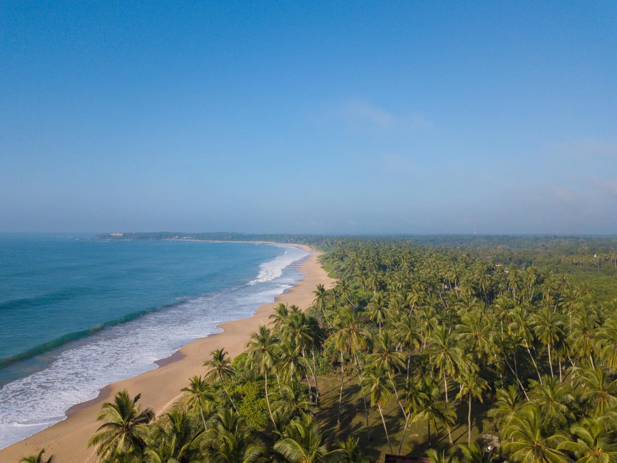 Lanka Beach Grand Villa Rekawa Exterior photo